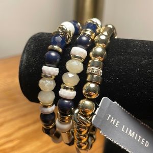 Marine colors and golden touches elastic bracelet set. Great quality.